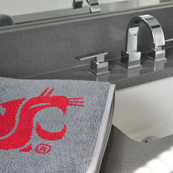 WSU bath towel crimson logo